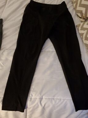 Bundle Of Size Large Pop Fit Leggins And Bike Shorts (Check Pix)